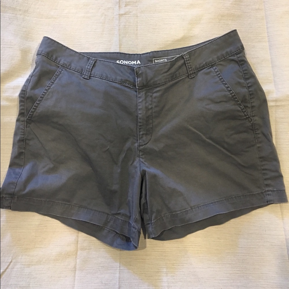 Sonoma shorts Olive green color